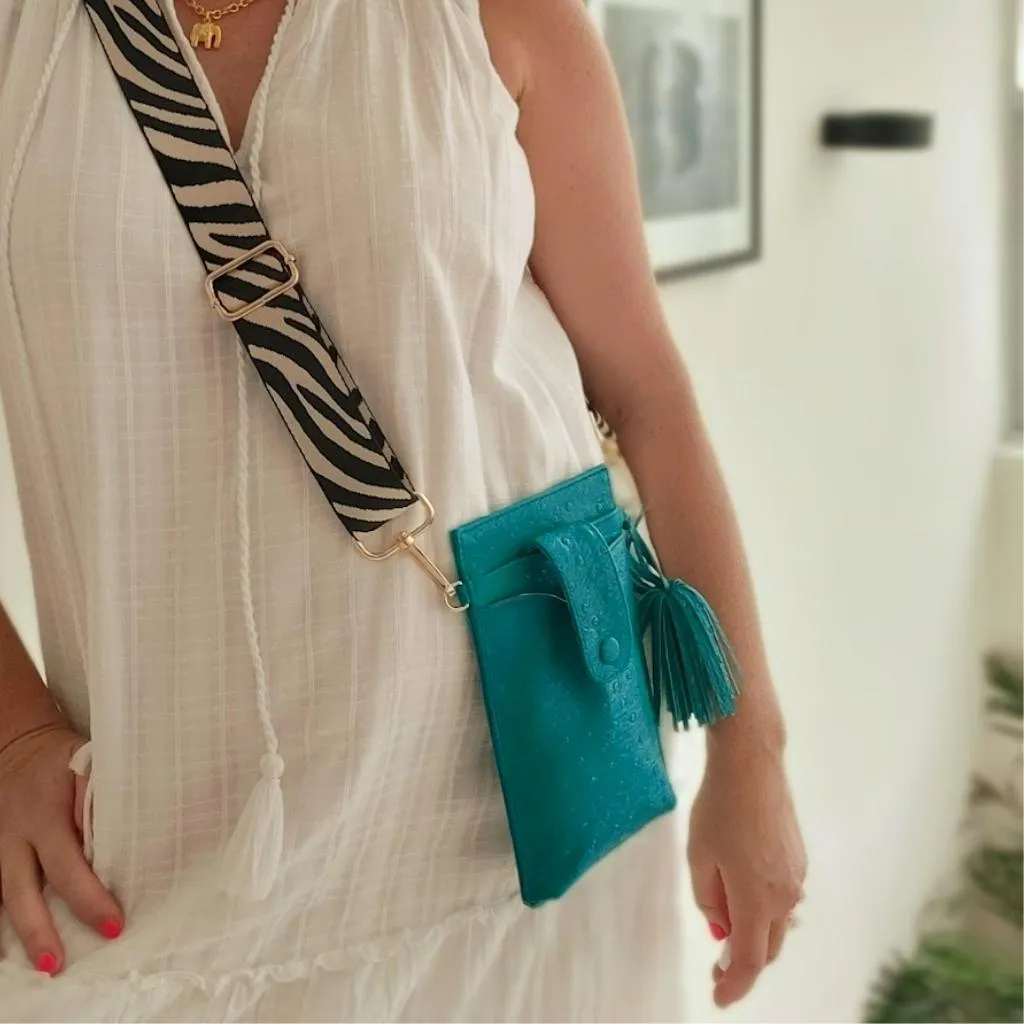 Agnes Phone Pouch - Aqua Green