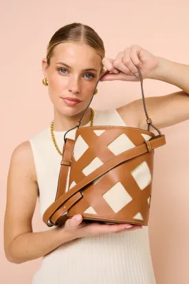 Alohas The U Venti Waffle Bag in Tan