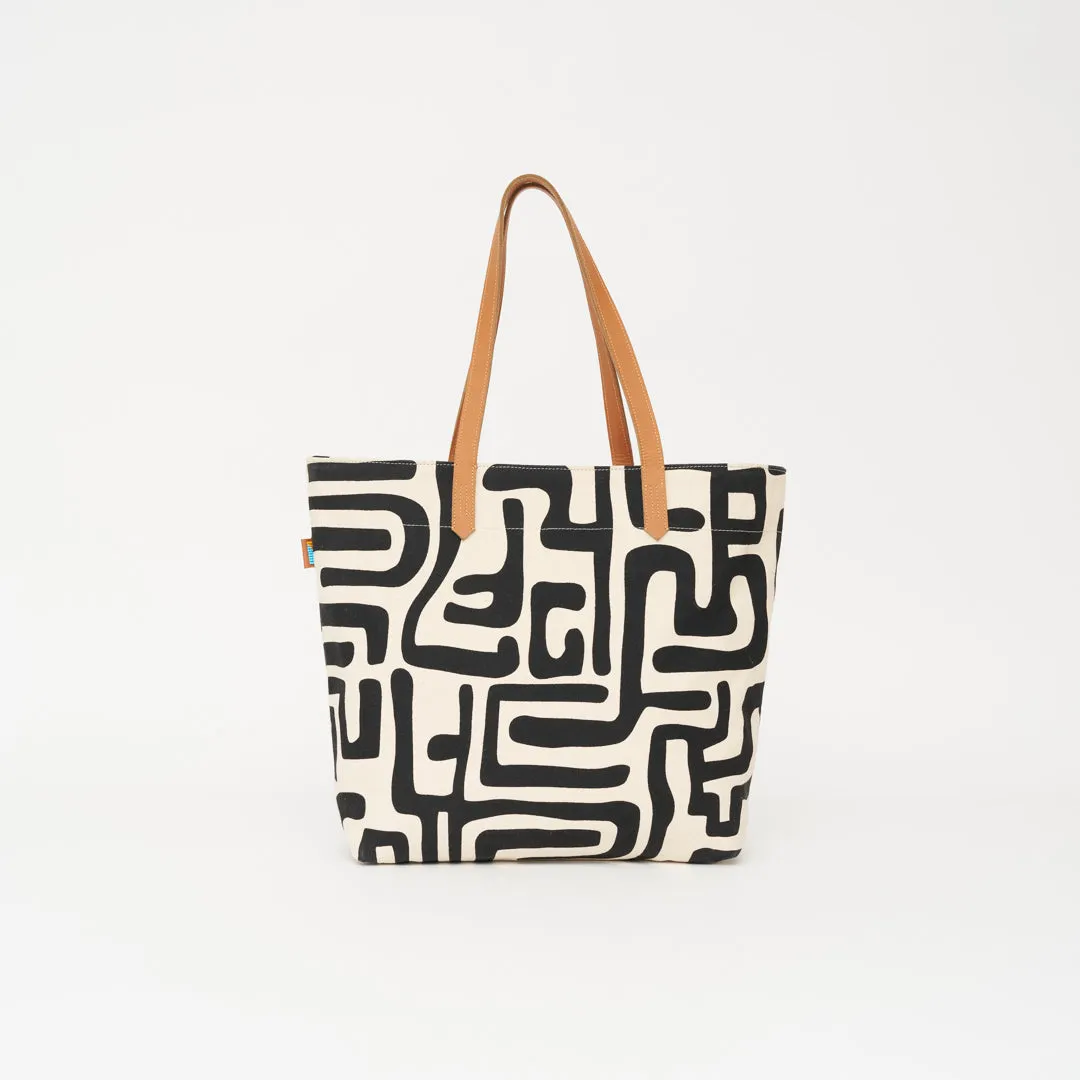 Go-To Tote - Black Kuba