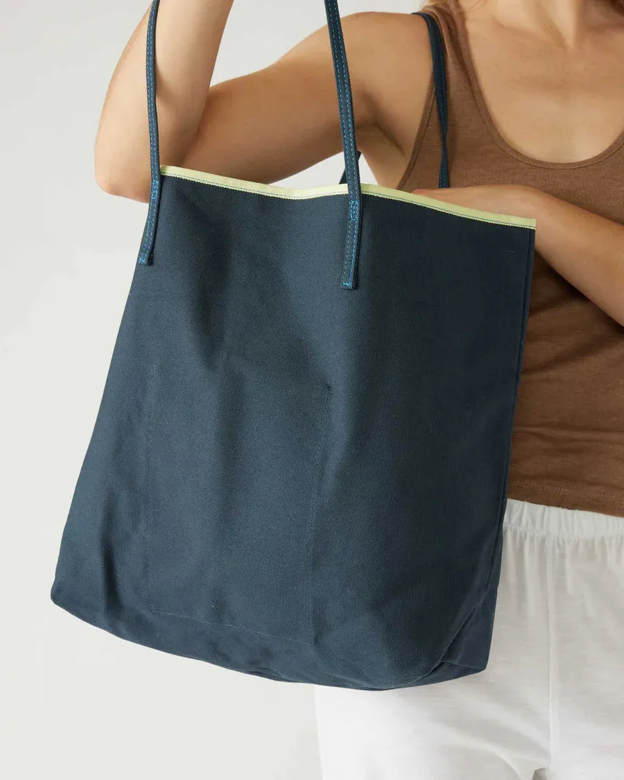 Le Canvas Tote - Navy