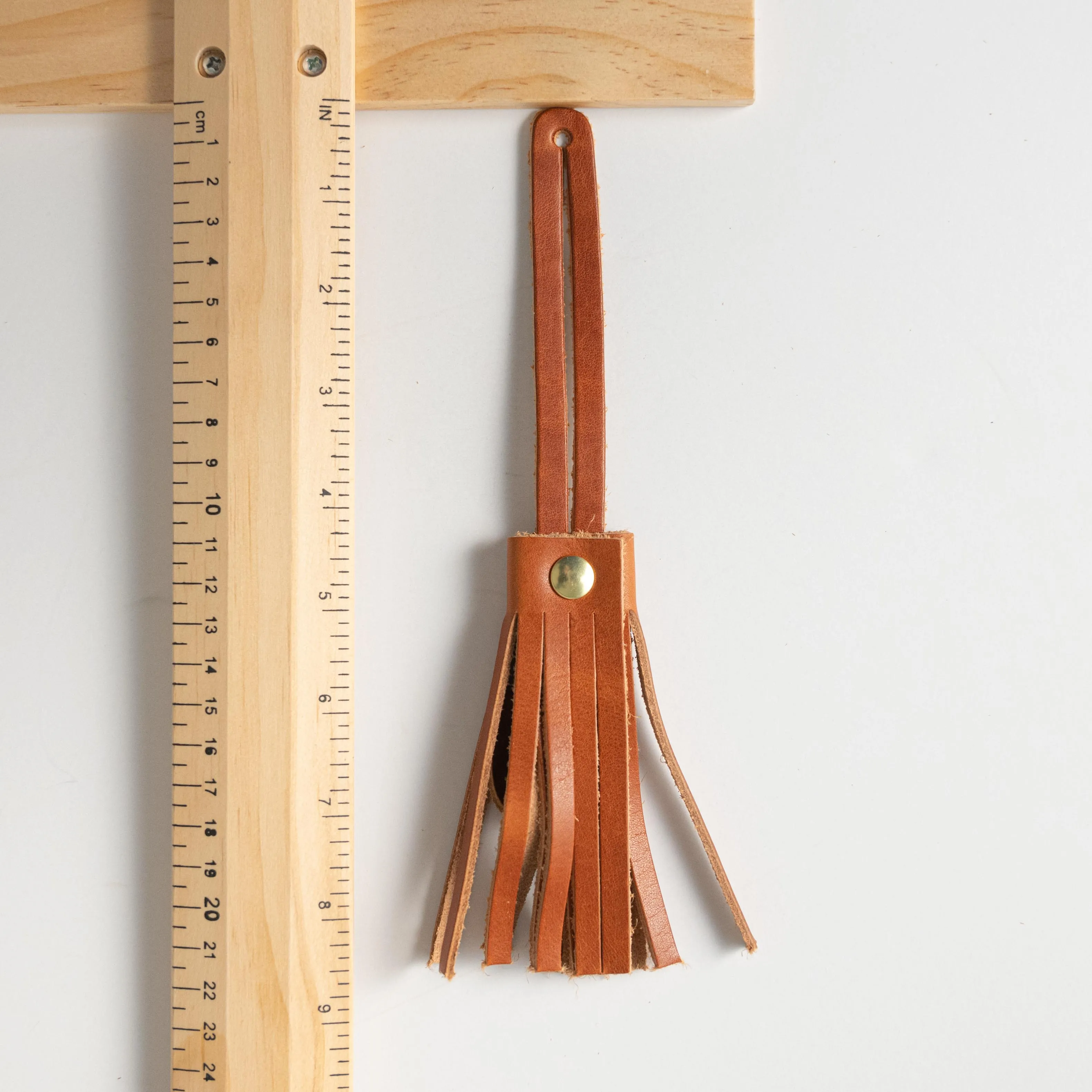 Oak Leather Tassel