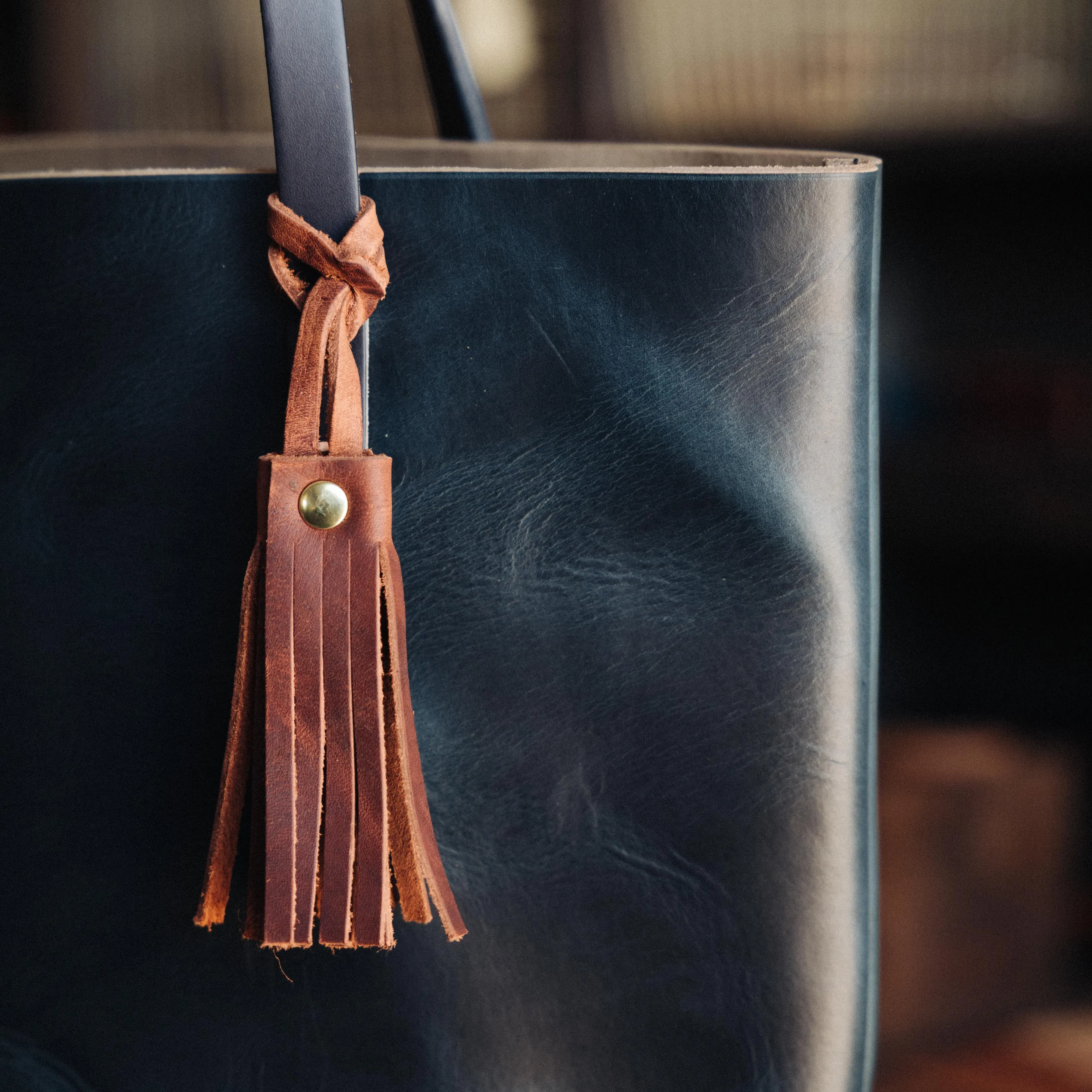 Oak Leather Tassel